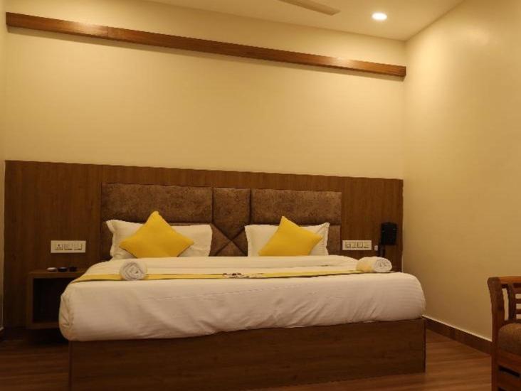Hotel President Park Коямпутур Номер фото